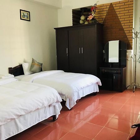 Anh Anh Hotel Bac Ha  Eksteriør bilde